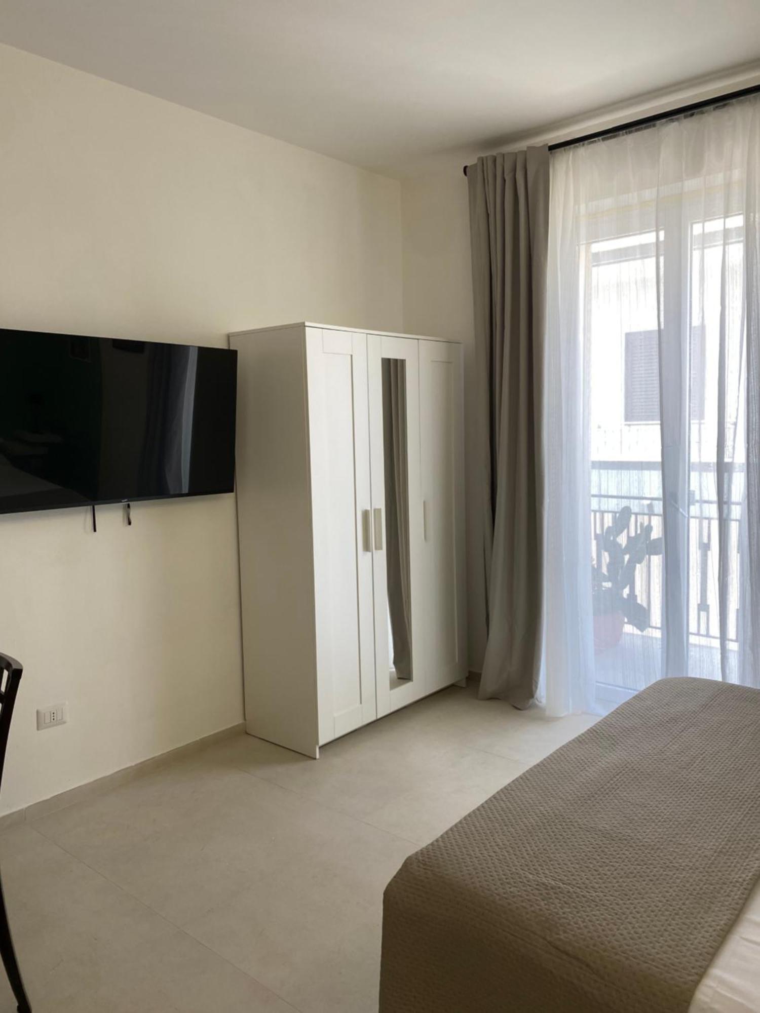 Le Buguse Suite Apartment Lecce Exterior foto